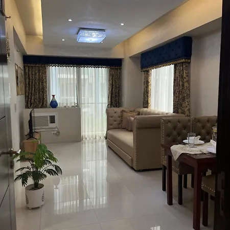 One Palm Tree By Bing Apartment